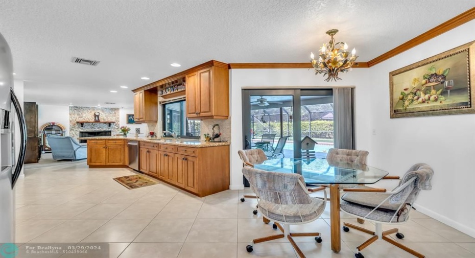 BREAKFAST AREA,  SLIDERS TO PATIO POOL AREA