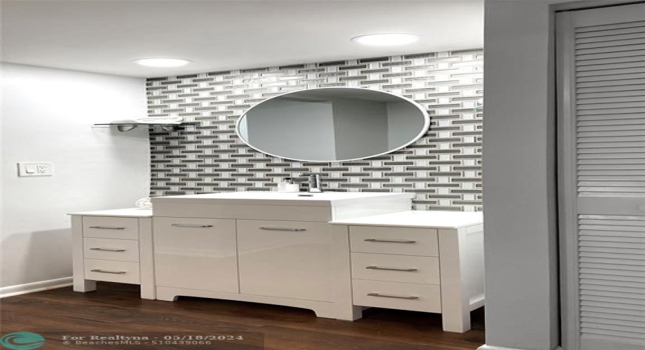 Primary 2 Bath