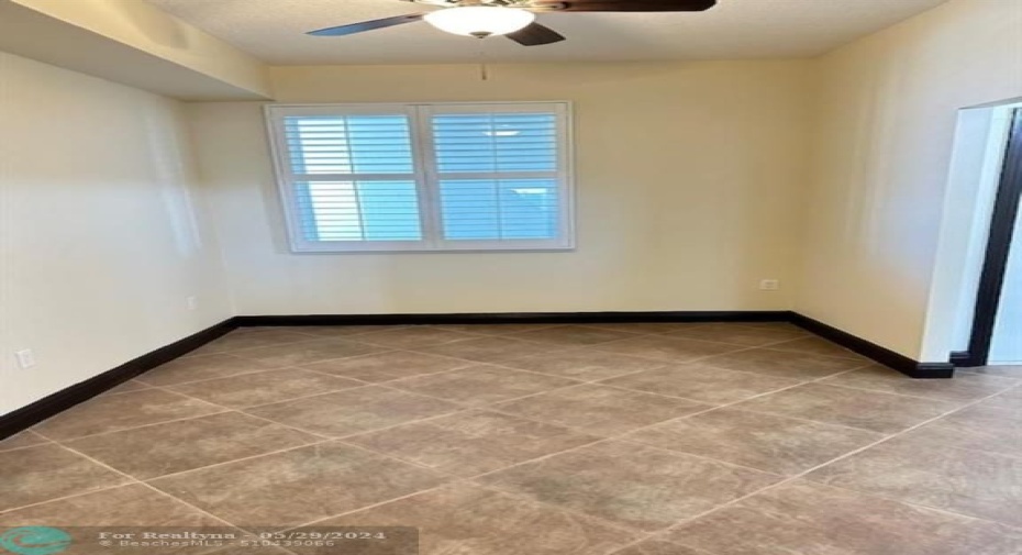 OFFICE/DEN/3RD BEDROOM