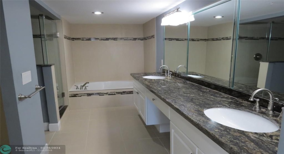 MAIN BATHROOM