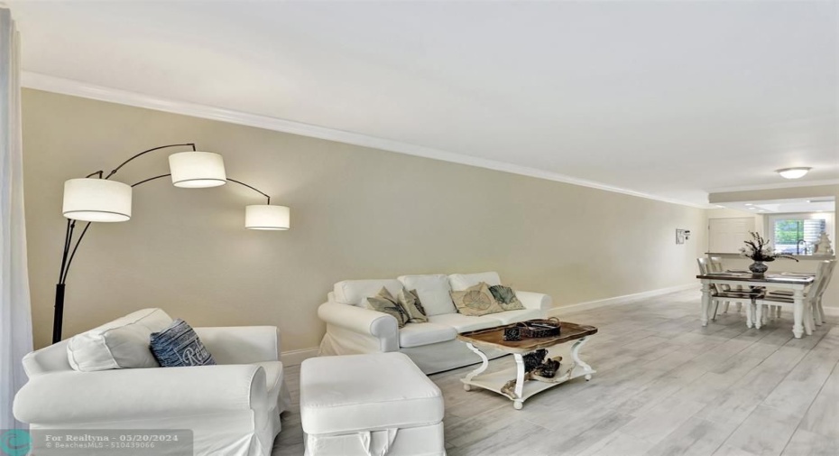 LARGE OPEN LIVING AREA