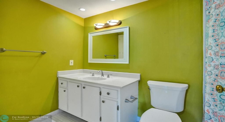 Master ensuite