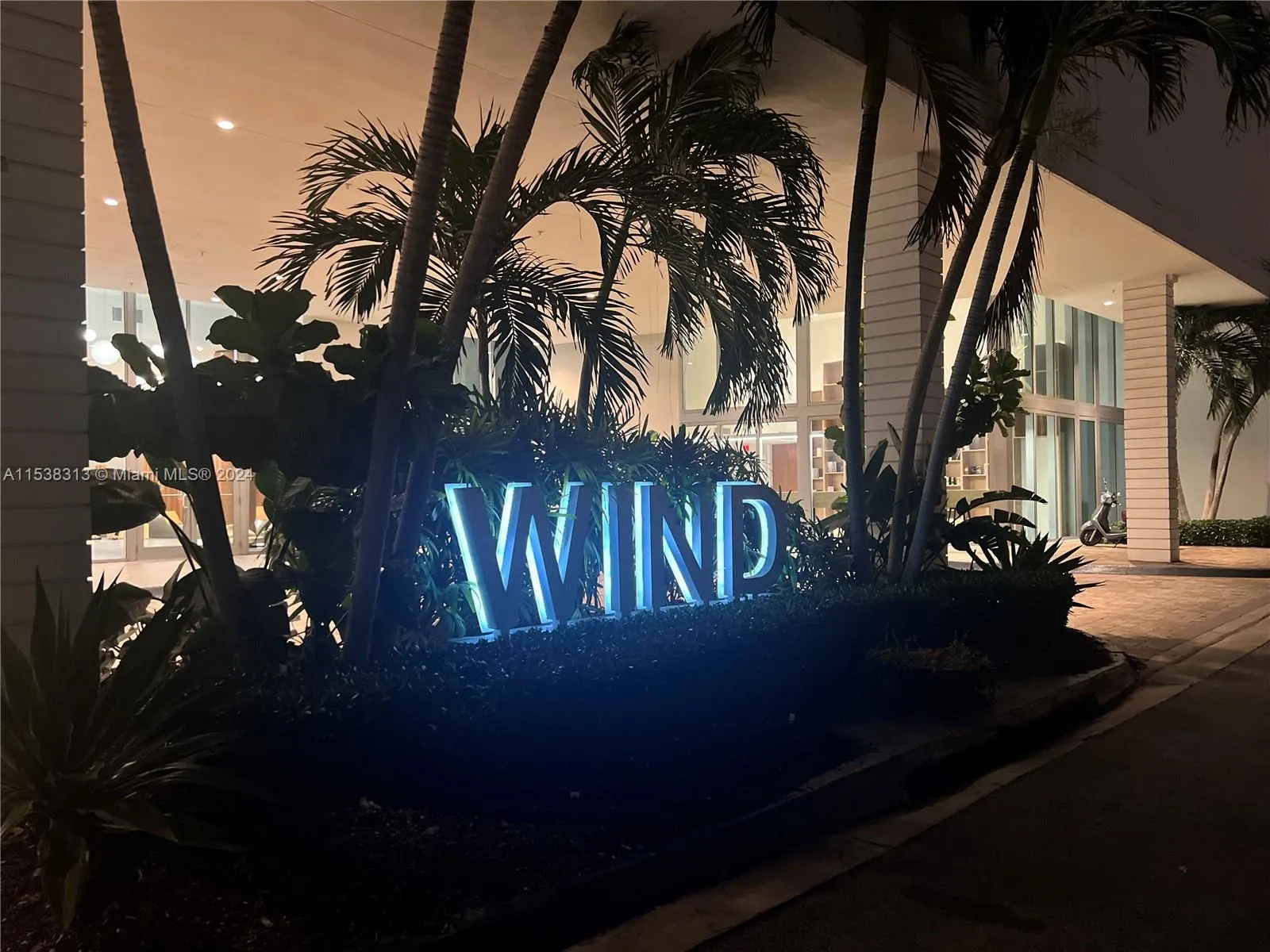 Wind Condominium