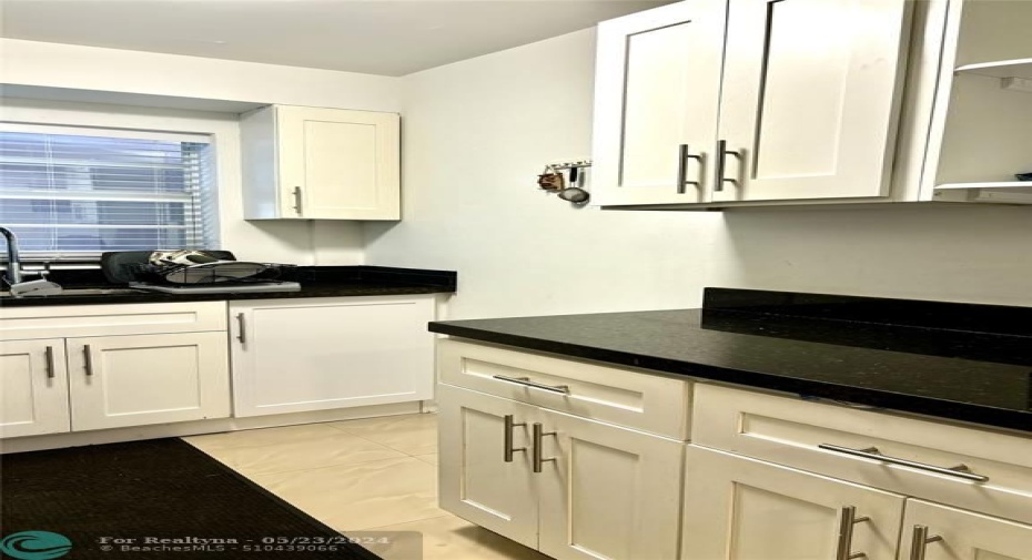 Lots of cabinets