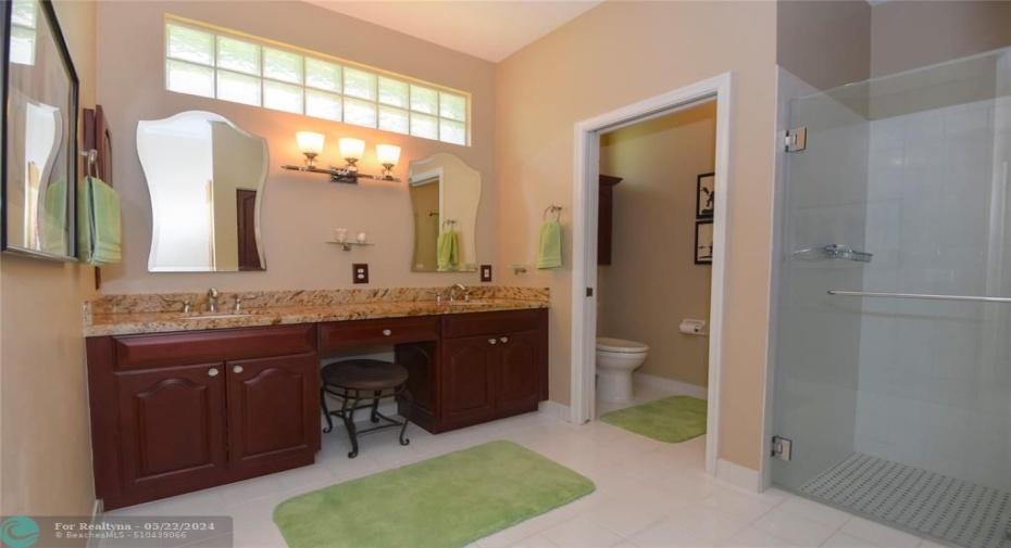 MASTER BATH