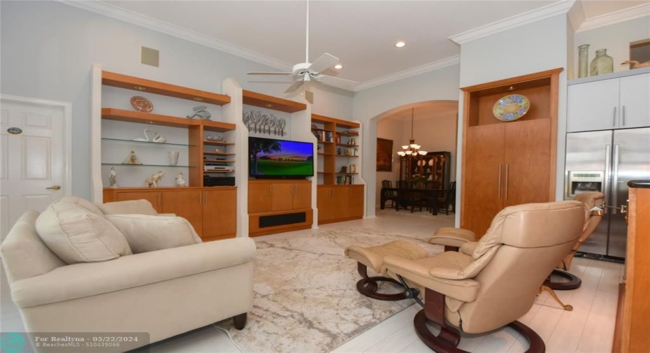 FAMILY ROOM