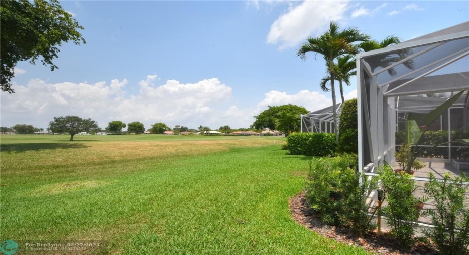 GOLF COURSE VIEW BACKYARD