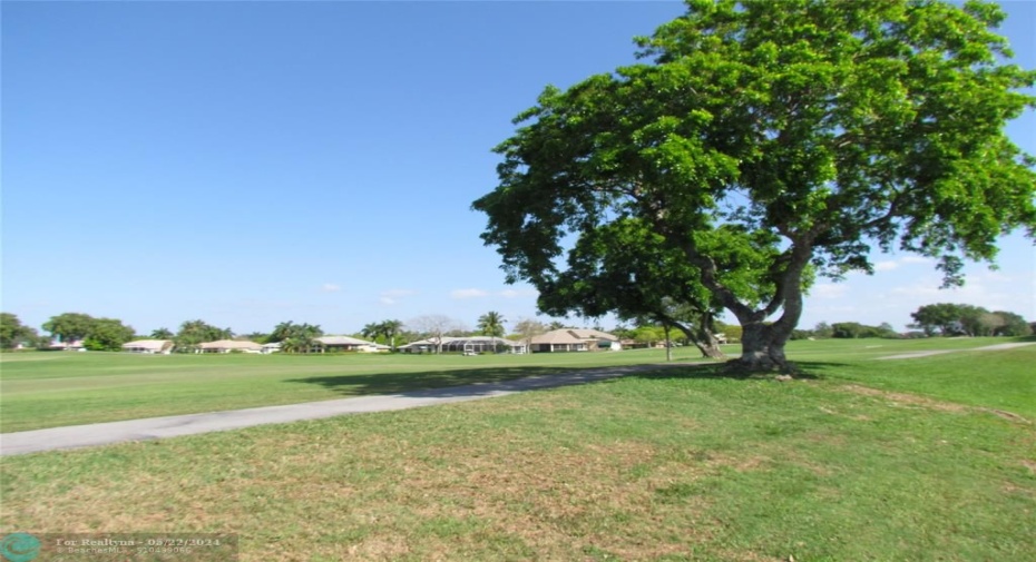 EAGLE TRACE A GATED GOLF COURSE COMMUNITY