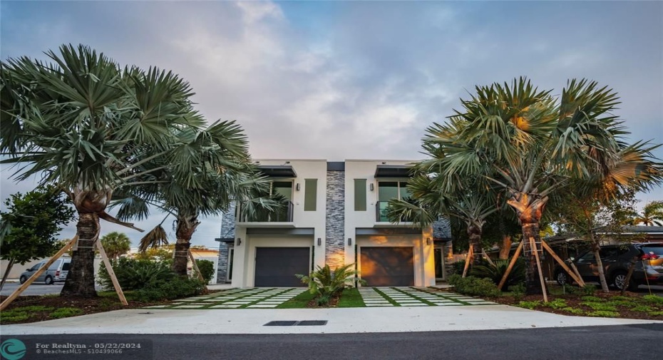 Beautiful Entrance and Driveway with Tropical Vegetation