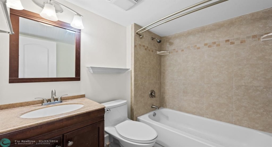 Guest Bedroom Bathroom