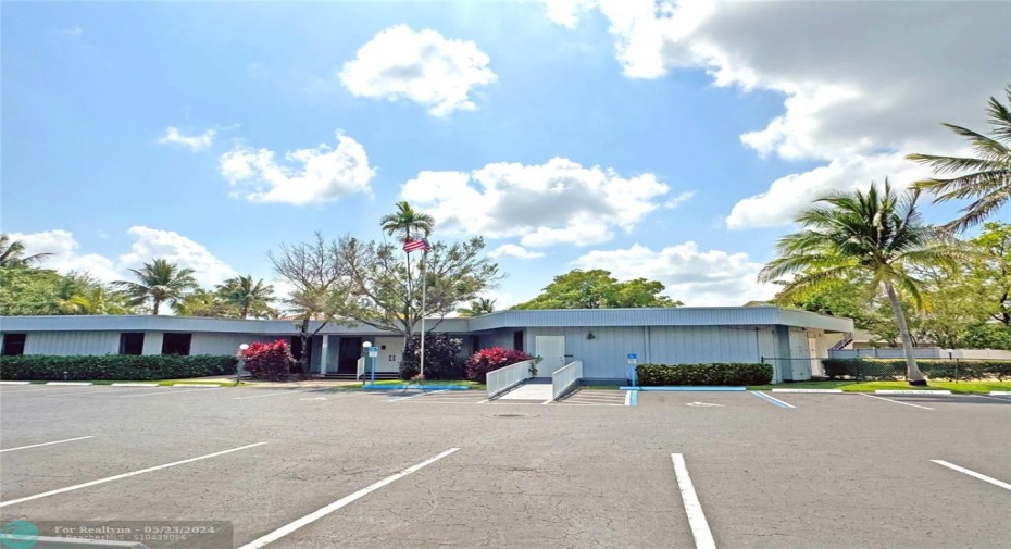 Clubhouse has saunas, gyms, reading rooms, kitchen, etc. Recently remodeled.