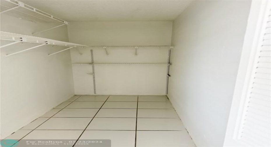 Walk in Closet