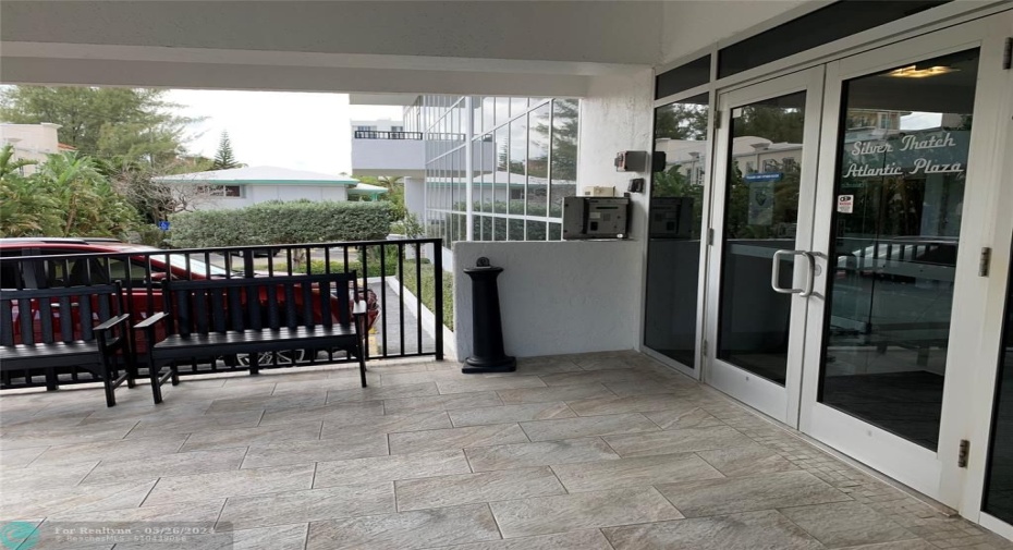 Bldg entrance