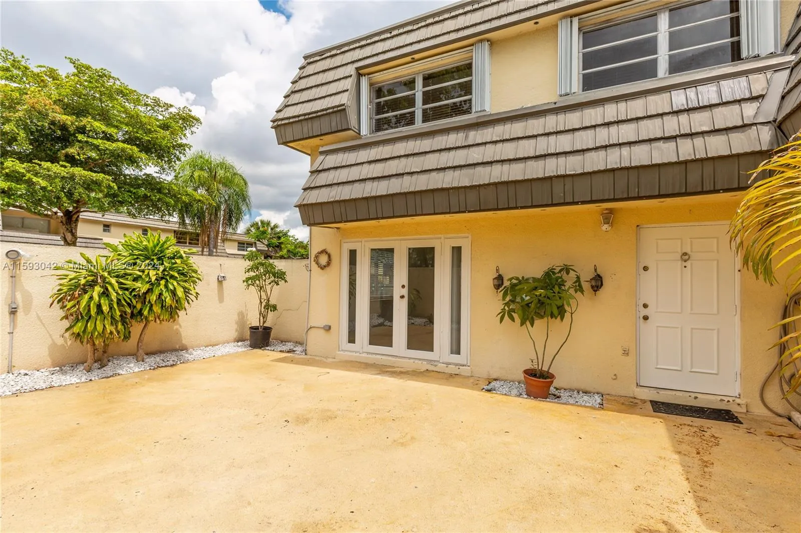 Enclosed Front Patio