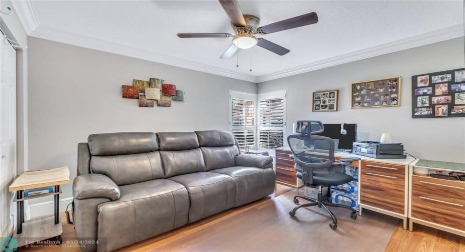 Rare third bedroom w/a closet and...