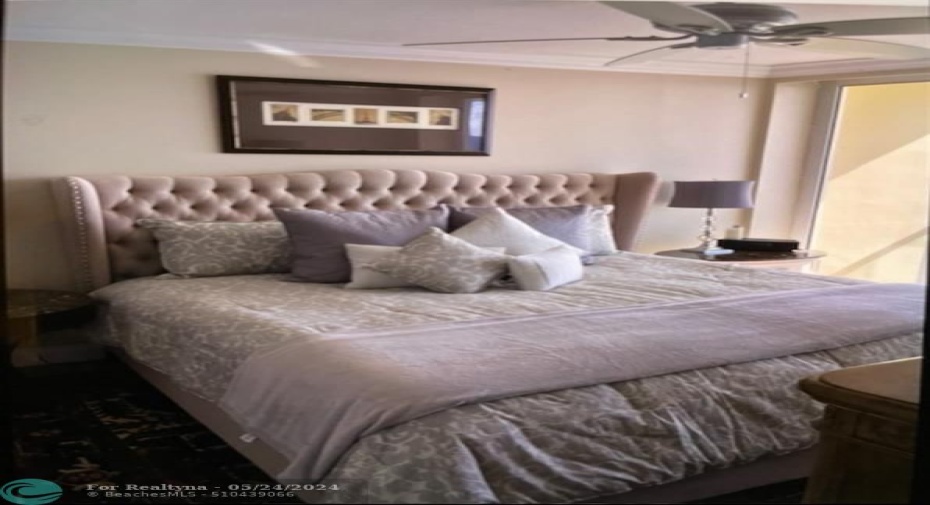 Bedroom with full ocean view facing Beach