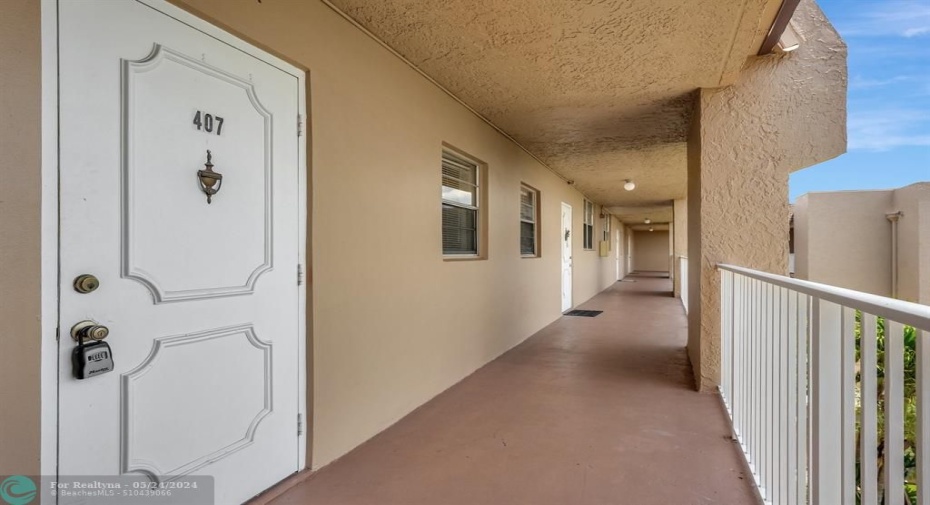 PH 407 with quiet location and newly painted catwalks & railings.