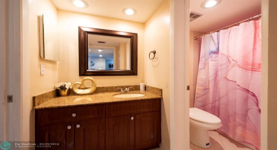 2nd bathroom