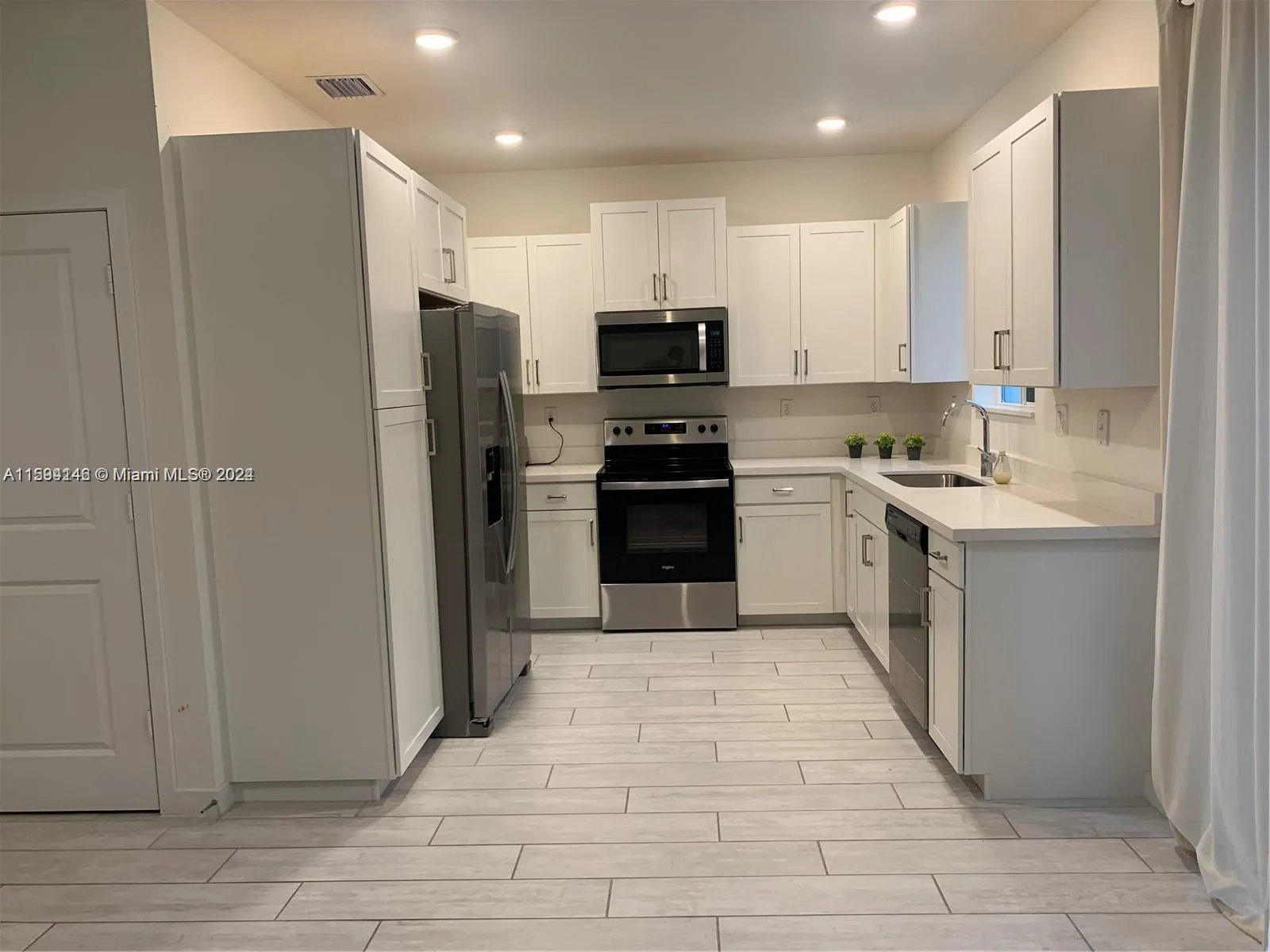 Residential Lease For Rent