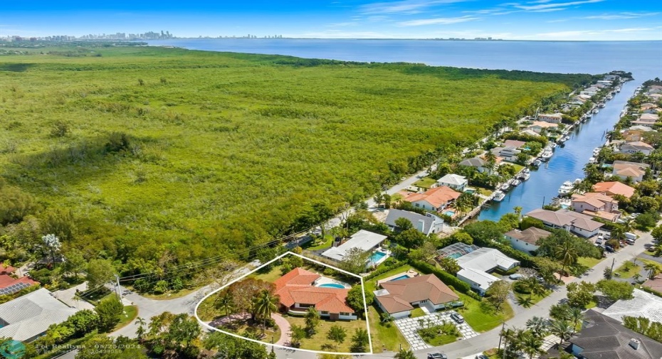 House is located on the corner lot and across from natural reserve. Very tranquil and private!