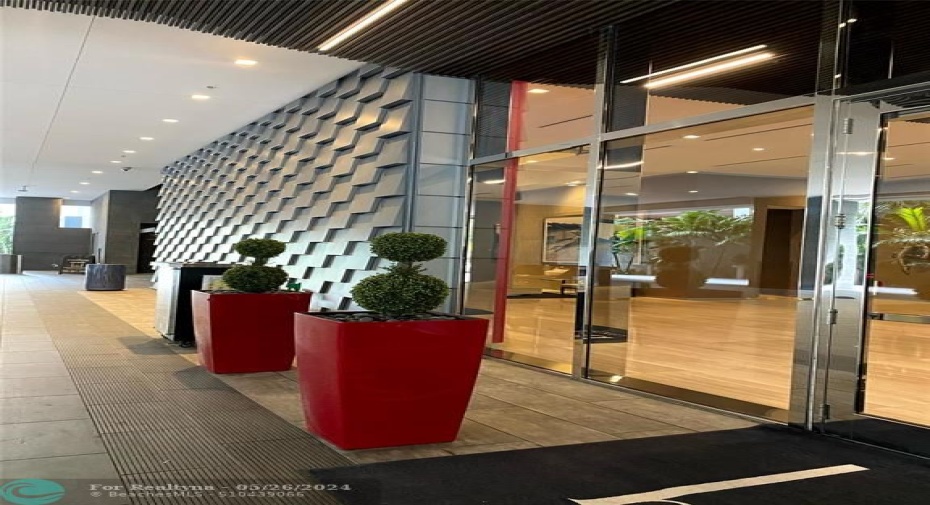 Valet area at the main lobby entrance
