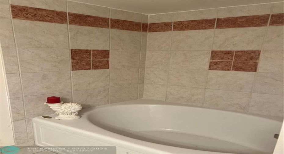 Master tub