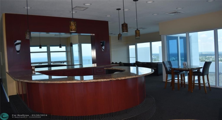 sky lounge