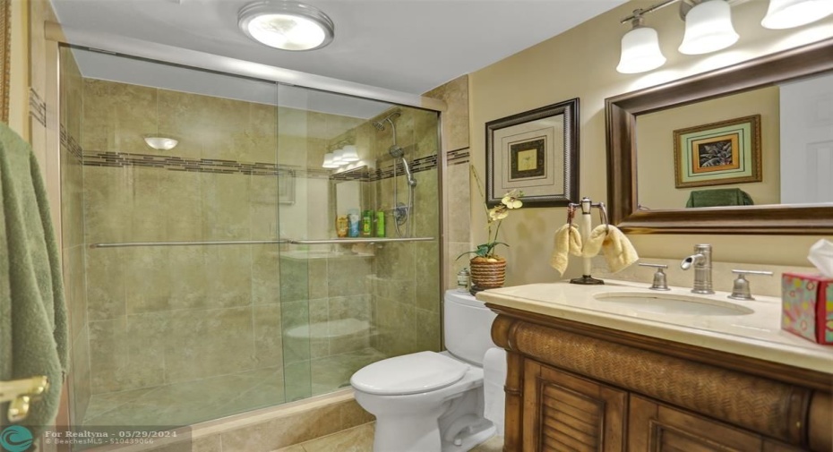 1st Floor Bathroom