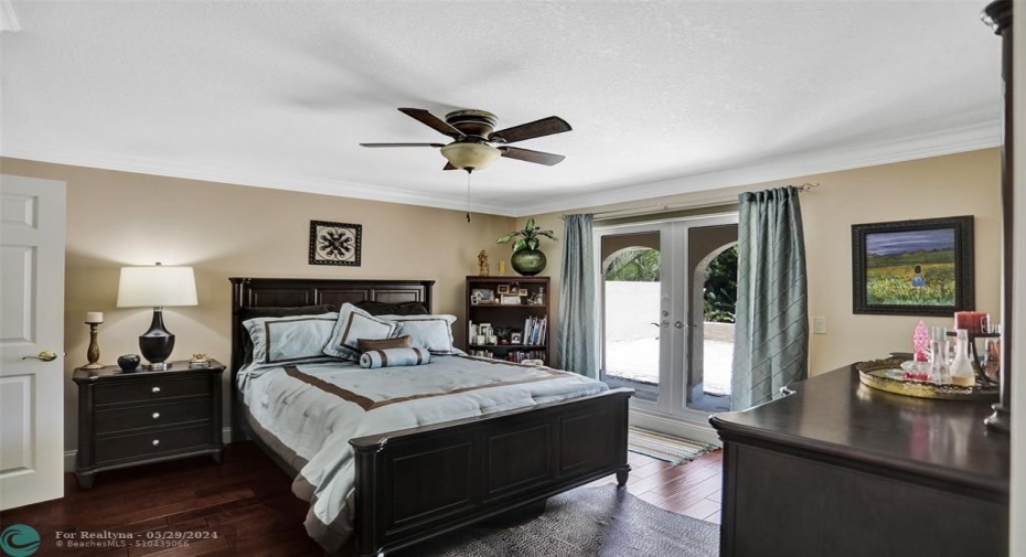 2nd floor bedroom
