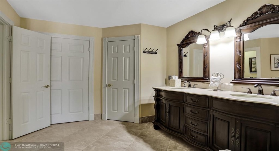 2nd floor bathroom