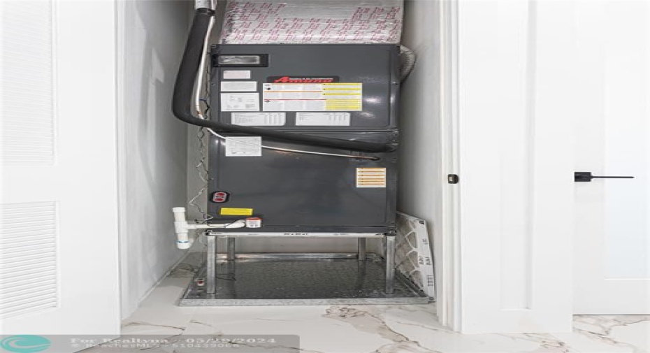 A/C UNIT