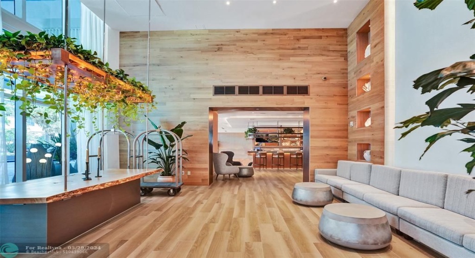 Entrance/Lobby