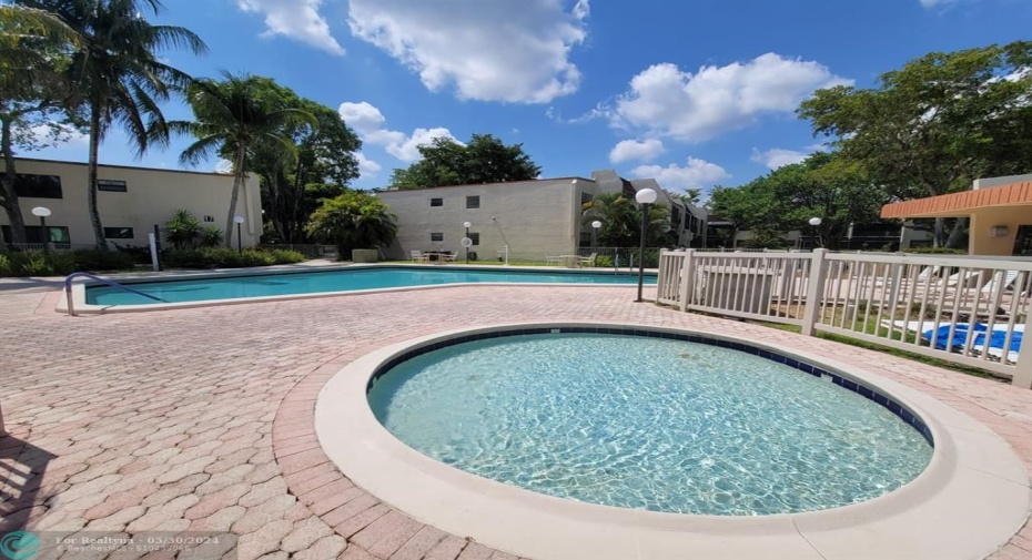 Community Hot Tub and Pool
