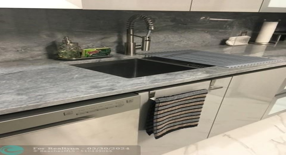 Diswasher