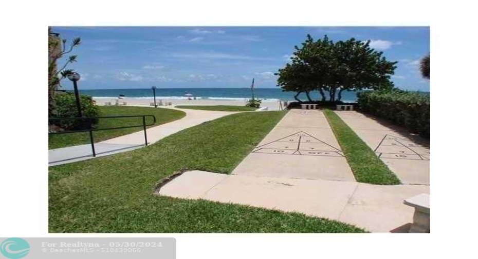 Leisure tower entrance to your own private beach