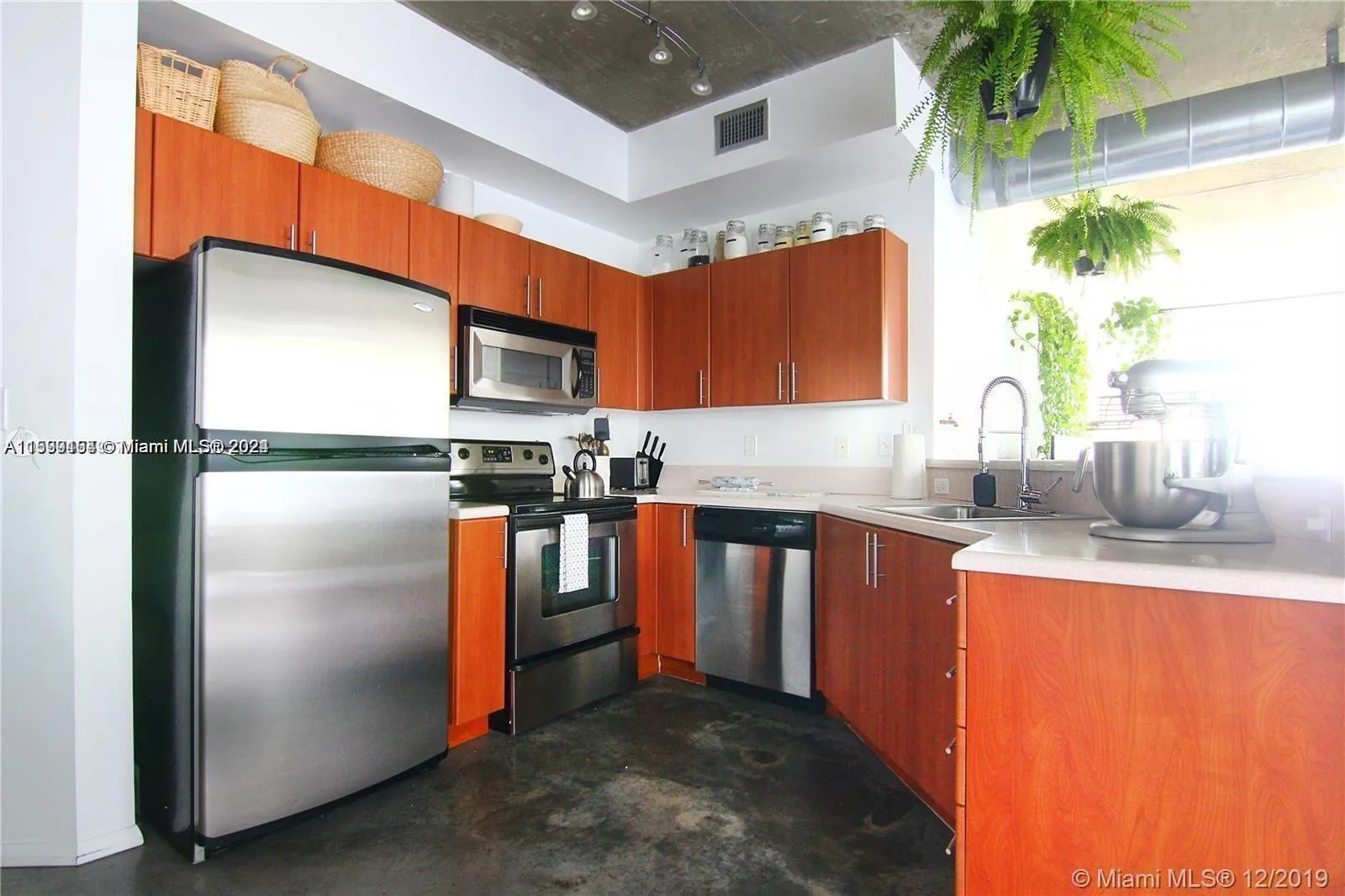 Residential Lease For Rent