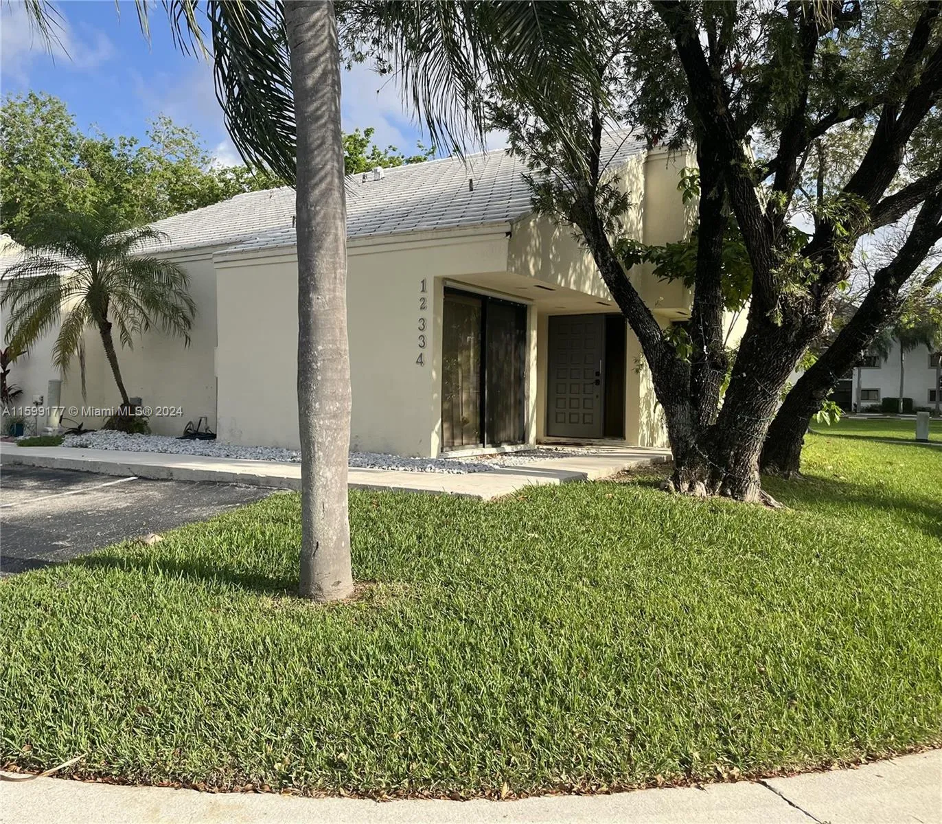 Townhouse For Sale