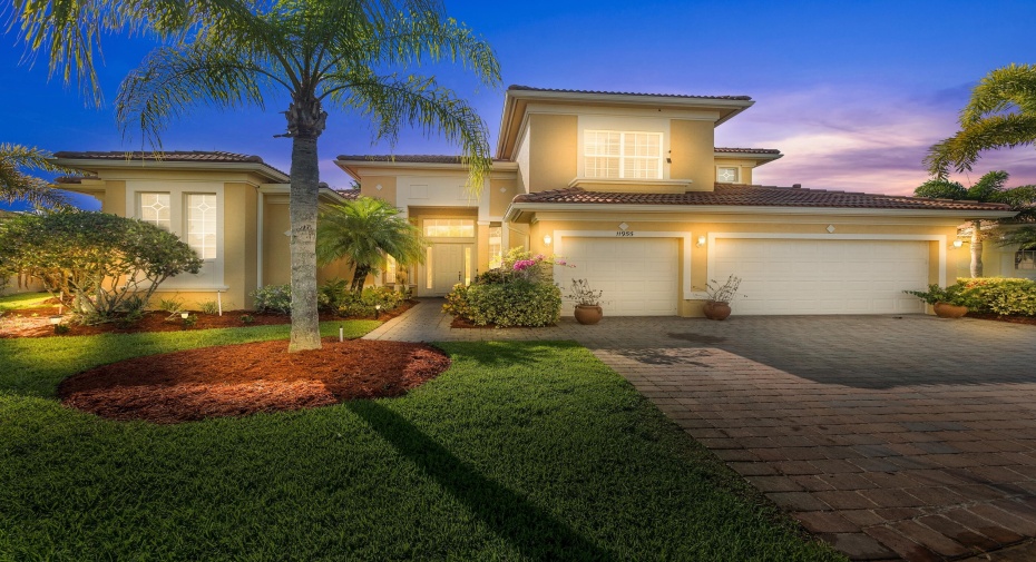 11955 SW Aventino Drive, Port Saint Lucie, Florida 34987, 5 Bedrooms Bedrooms, ,5 BathroomsBathrooms,Single Family,For Sale,Aventino,RX-10851288