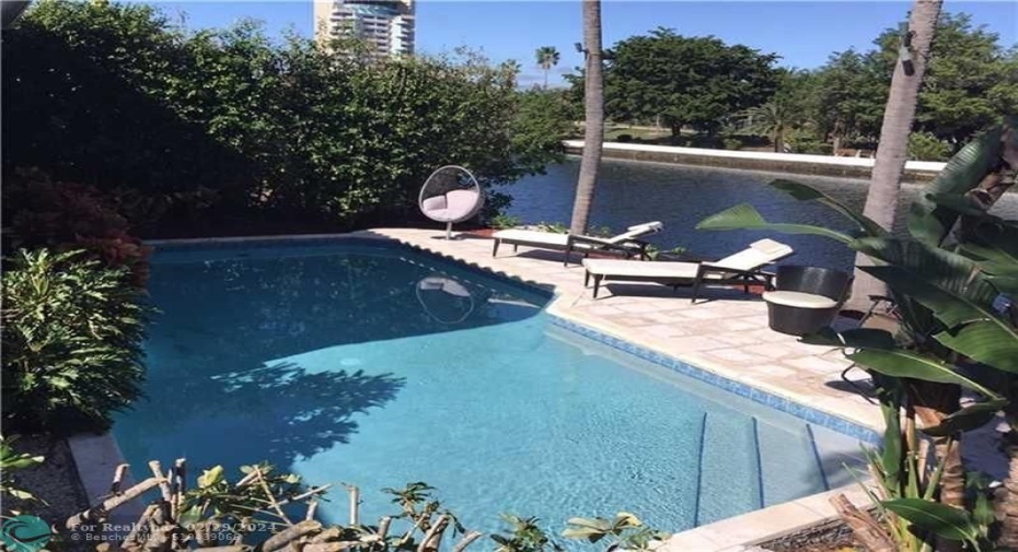 Heated pool