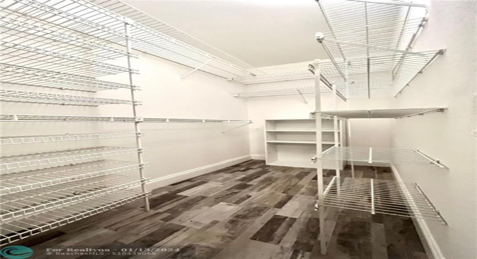 Walk-in Closet