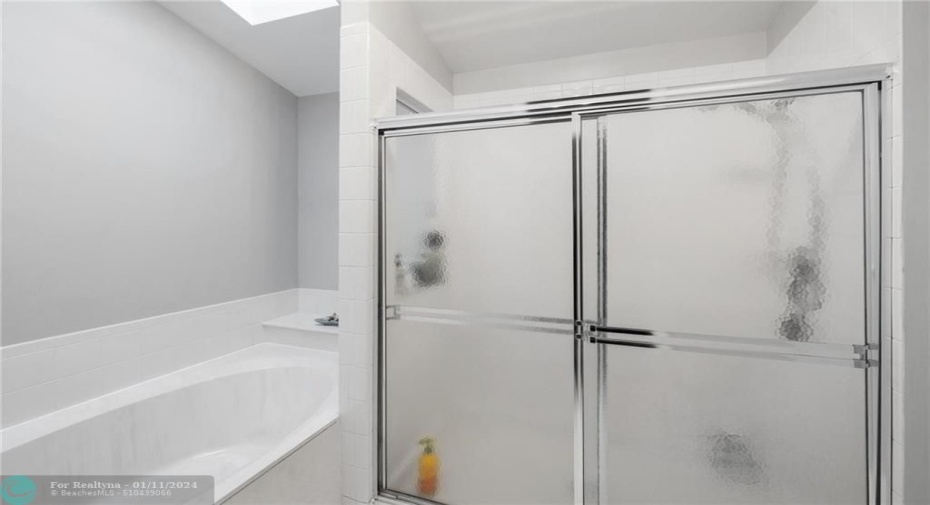 PRIMARY SHOWER & TUB
