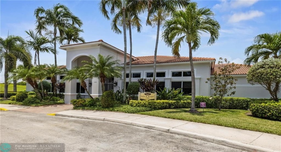 CLUBHOUSE