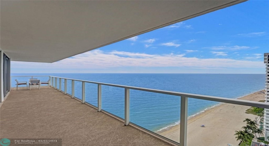 Extra Large Penthouse Size Terrace