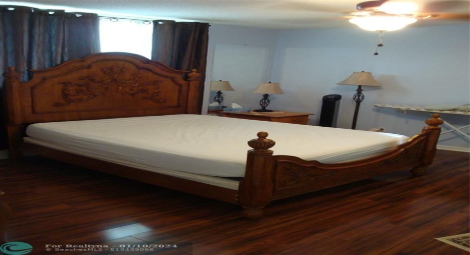 MASTER BEDROOM