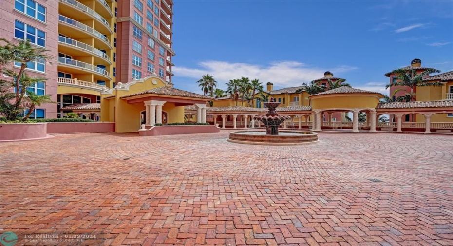 Entrance and Valet Parking