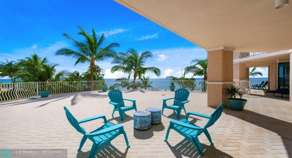 Private 2600 Ft Terrace